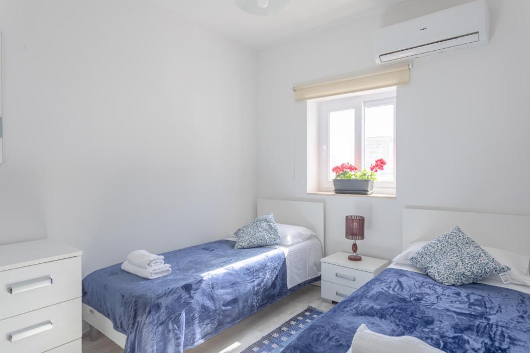 F3 Room 2, Private Room Two Single Beds Shared Bathroom Msida Extérieur photo