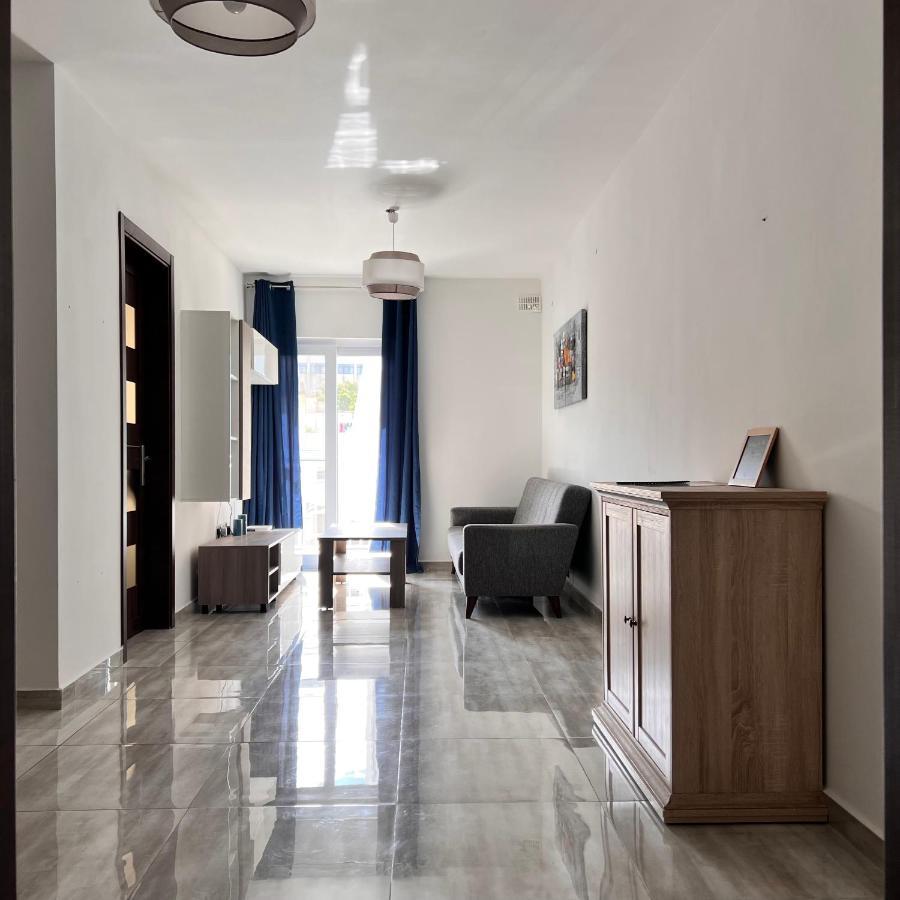 F3 Room 2, Private Room Two Single Beds Shared Bathroom Msida Extérieur photo